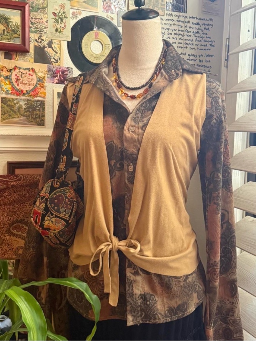 ♡Vintage tie-front vest warm beige!